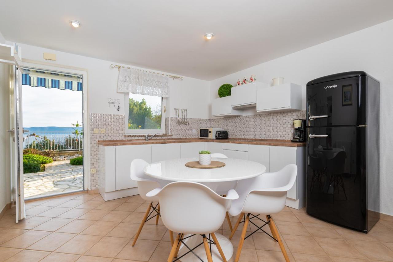 Villa Bella Vista - Apartments Labin  Eksteriør bilde